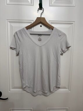 SO White V-Neck Short Sleeve Tee